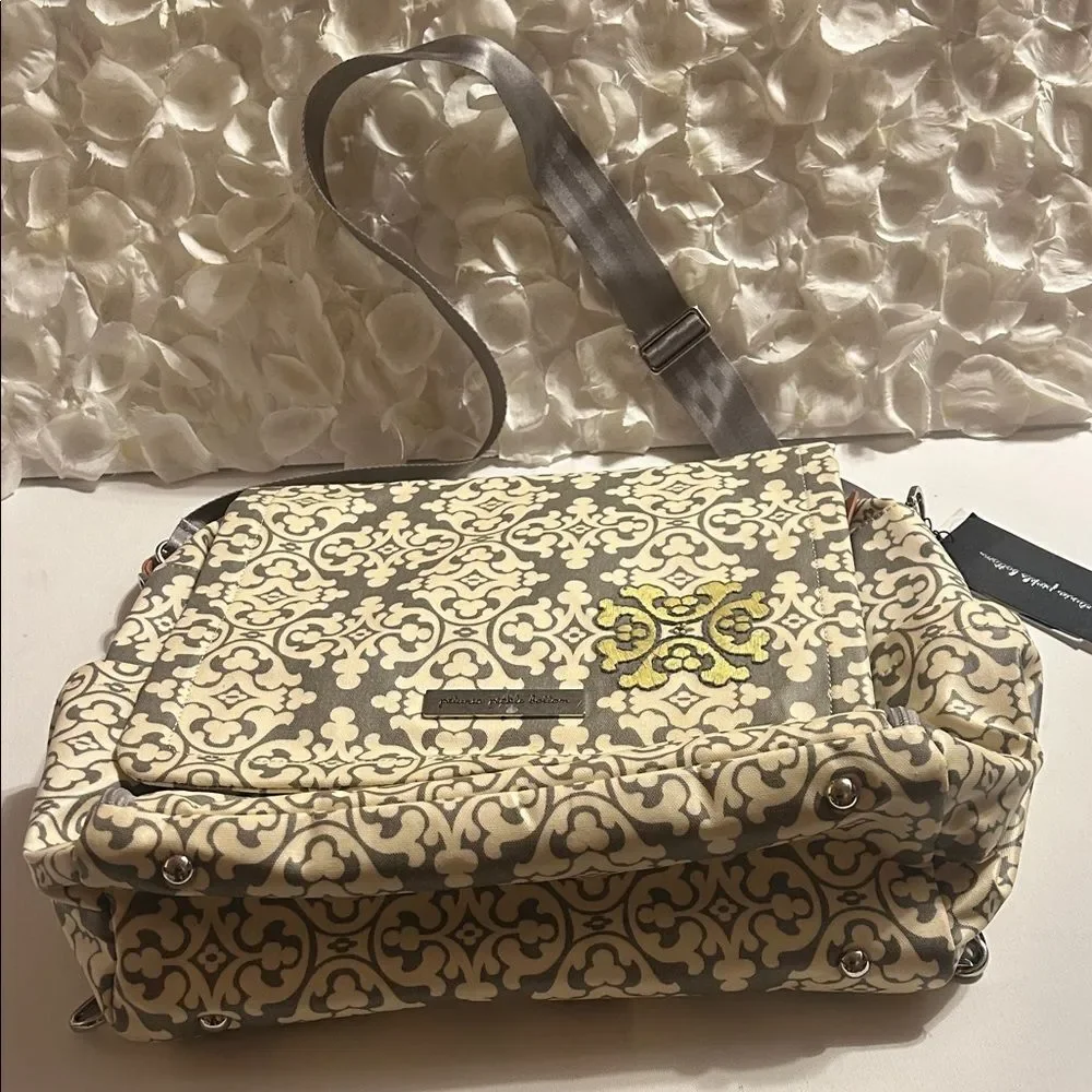 Petunia Pickle Bottom Gray and Cream Baby Bag